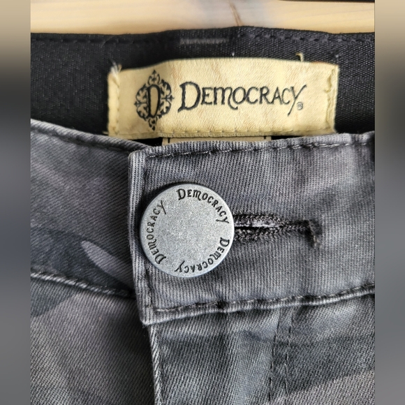 Democracy Gray Camo "Ab" Technology Stretch Waist size 6 - Picture 4 of 9